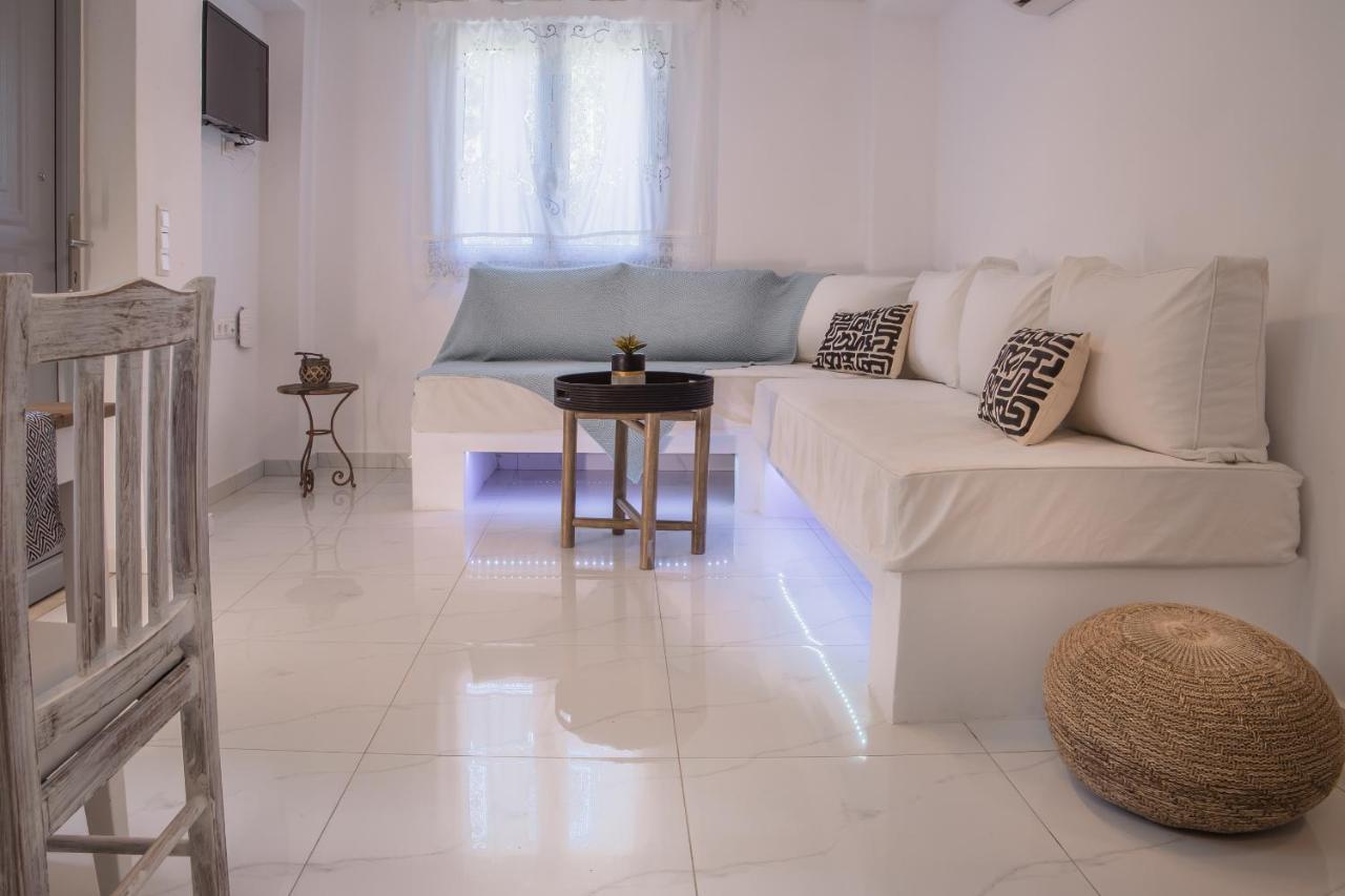 Small Paradise Andros Town Ngoại thất bức ảnh